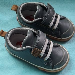 See kai run sneakers